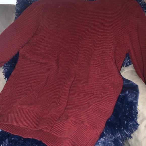 Never worn before red crew neck sweater - Picture 2 of 3